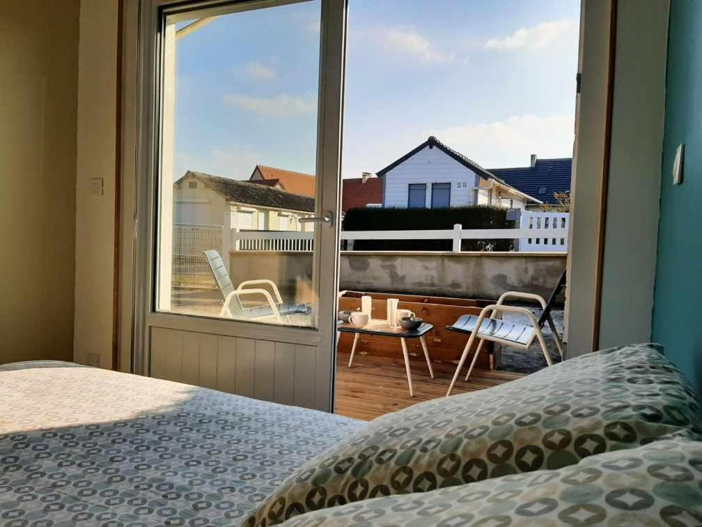 Les Heures Tranquilles - Vue Mer - 50M De La Plage Saint-Côme-de-Fresné المظهر الخارجي الصورة